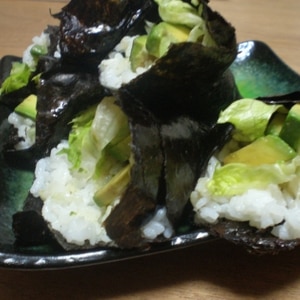 アボカドの手巻き寿司